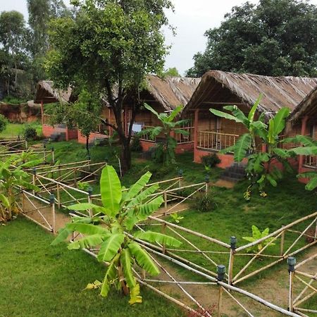 Waterfall Guesthouse Hampi Dış mekan fotoğraf