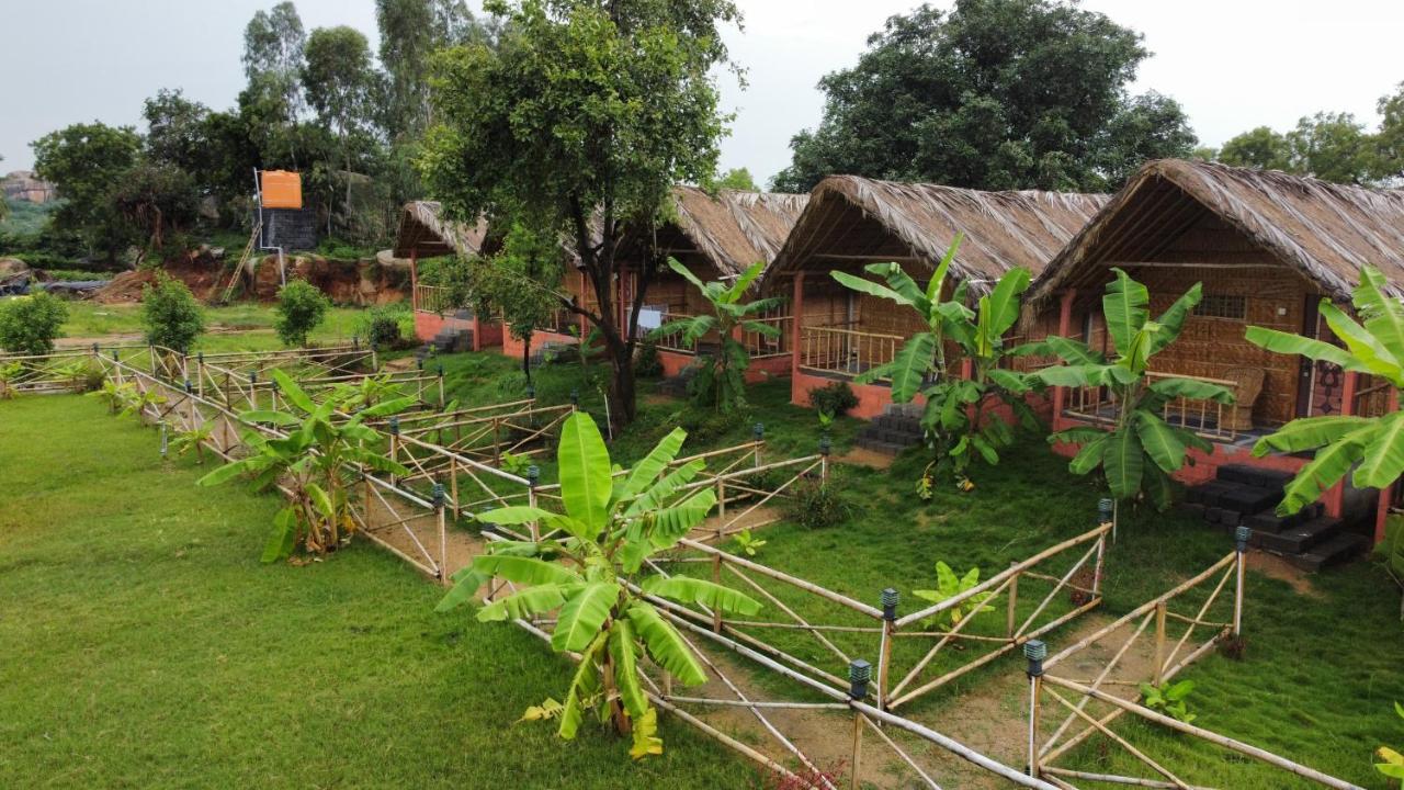 Waterfall Guesthouse Hampi Dış mekan fotoğraf